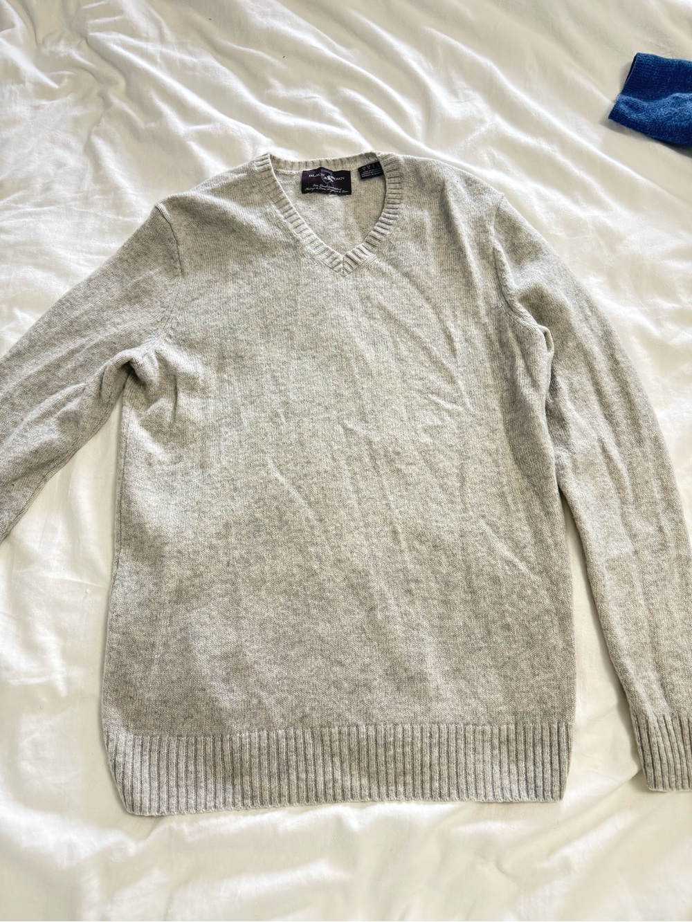 Men's V-Neck wool-Blend Sweater - Light Gray